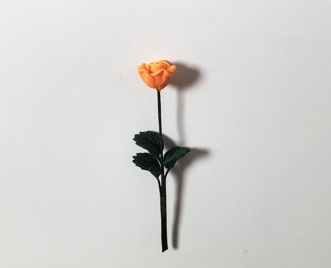 Dollhouse Apricot Rose Single Stem with Foliage 1:12 Scale Miniature - MiniatureCrush