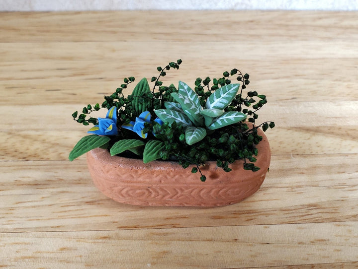 Dollhouse Assorted Plants in a Terra Cotta Planter 1:12 Scale Miniature - MiniatureCrush