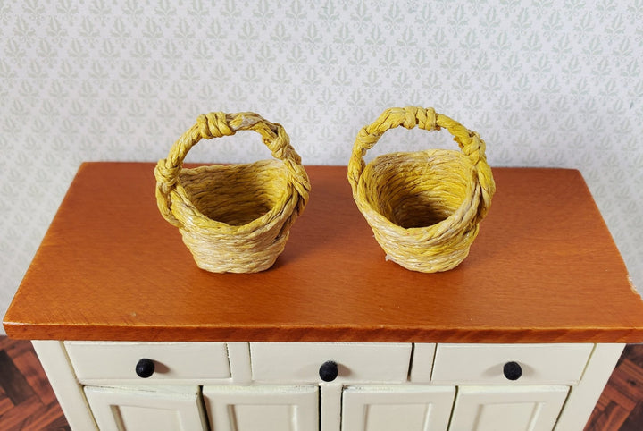 Dollhouse Baskets Set of 2 Yellow 1:12 Scale Dollhouse Miniatures - MiniatureCrush