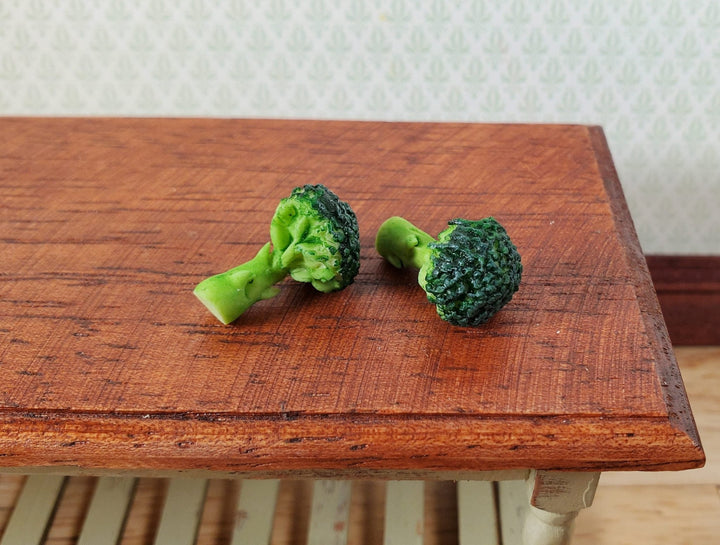 Dollhouse Broccoli Set of 2 1:12 Scale Miniature Kitchen Food Vegetables Grocery - MiniatureCrush