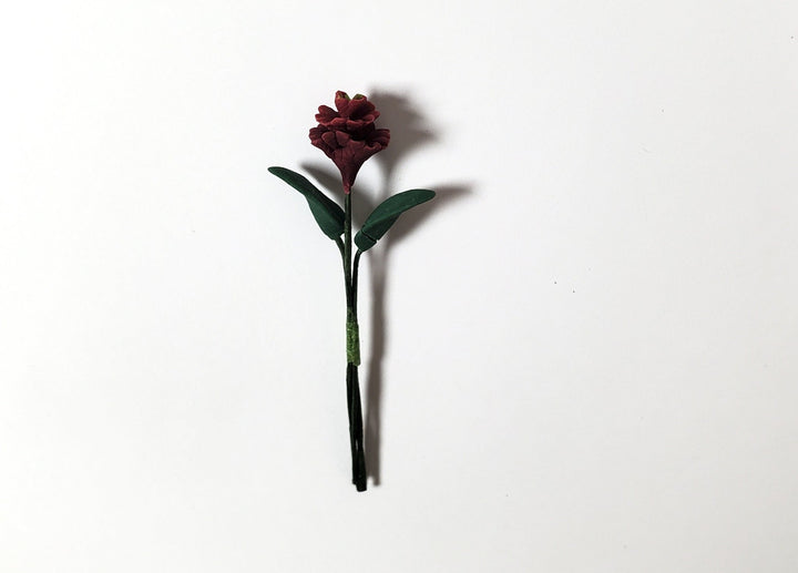 Dollhouse Burgundy Zinnia Single Long Stem with Foliage 1:12 Scale Miniature - MiniatureCrush