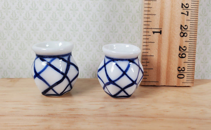Dollhouse Ceramic Planter Blue & White Set of 2 Cross Hatch 1:12 Scale Miniature - MiniatureCrush