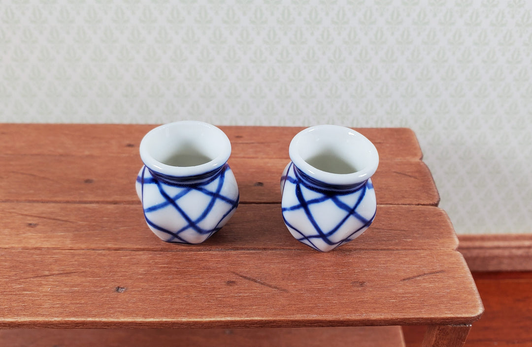 Dollhouse Ceramic Planter Blue & White Set of 2 Cross Hatch 1:12 Scale Miniature - MiniatureCrush