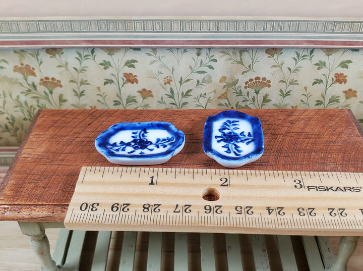 Dollhouse Ceramic Platters x2 Blue & White Design 1:12 Scale Miniature Dish - MiniatureCrush