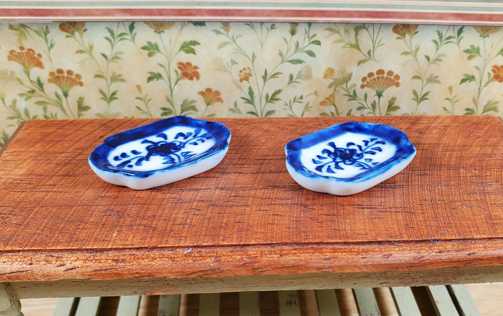 Dollhouse Ceramic Platters x2 Blue & White Design 1:12 Scale Miniature Dish - MiniatureCrush