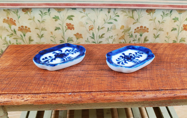 Dollhouse Ceramic Platters x2 Blue & White Design 1:12 Scale Miniature Dish - MiniatureCrush