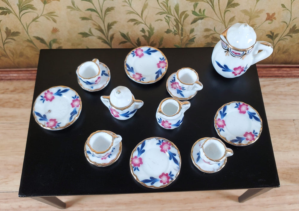 Dollhouse Coffee Set Dinner Plates Pink Daisy Ceramic 1:12 Scale Miniature - Miniature Crush