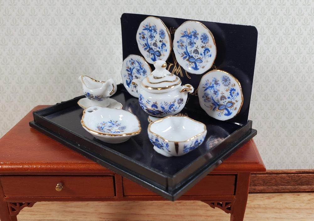 Dollhouse Dinner Set "Blue Onion" Reutter Porcelain 1:12 Scale Plates Bowls ++ - Miniature Crush