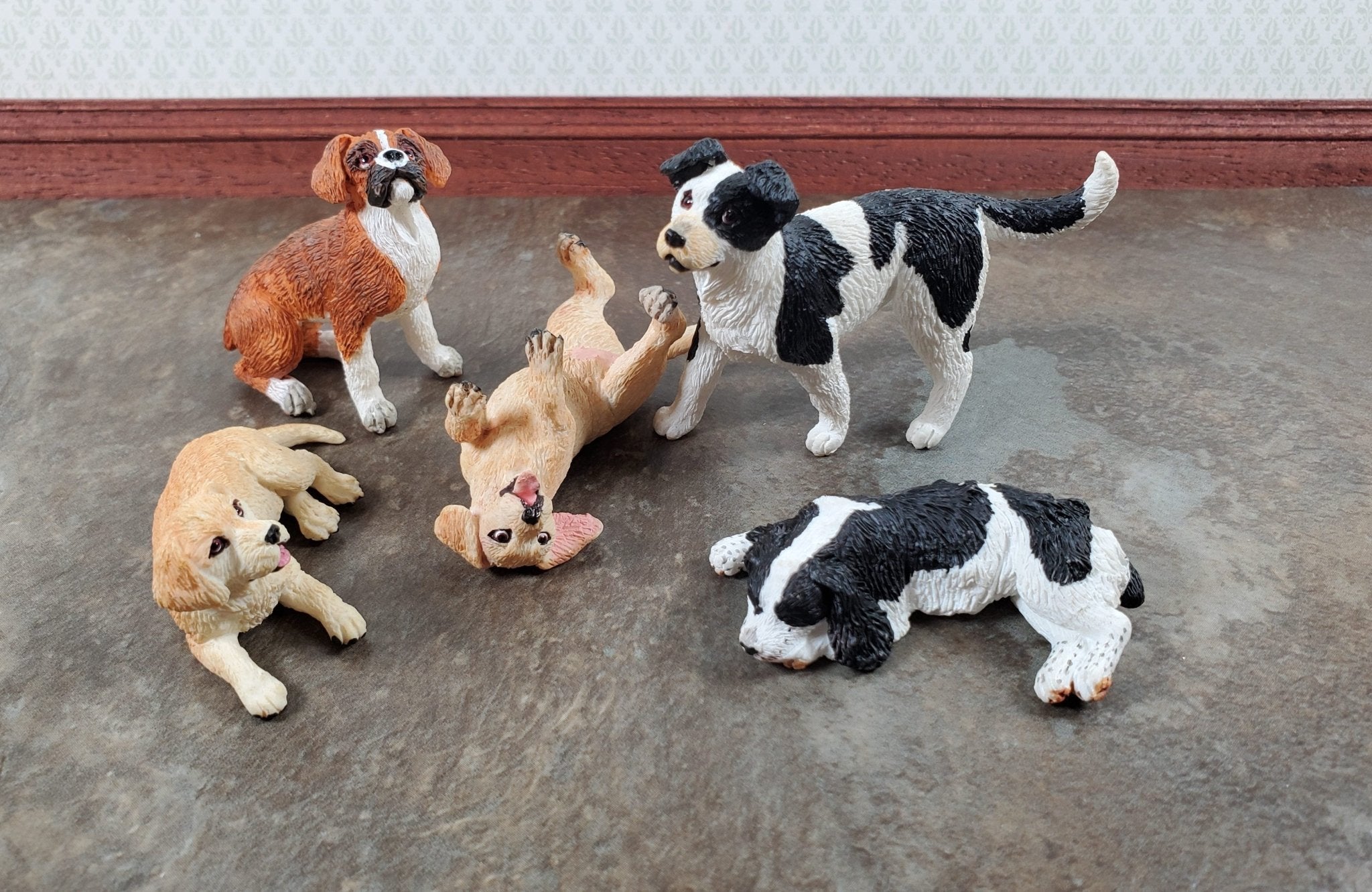 Dollhouse Dog English Springer Spaniel Sleeping 1:12 Scale