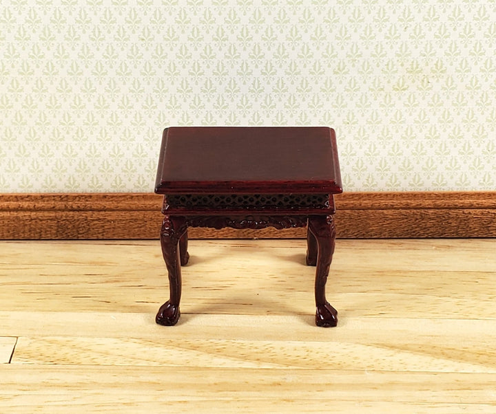Dollhouse Fancy Side Table Mahogany Finish 1:12 Scale by Hansson Miniatures - MiniatureCrush