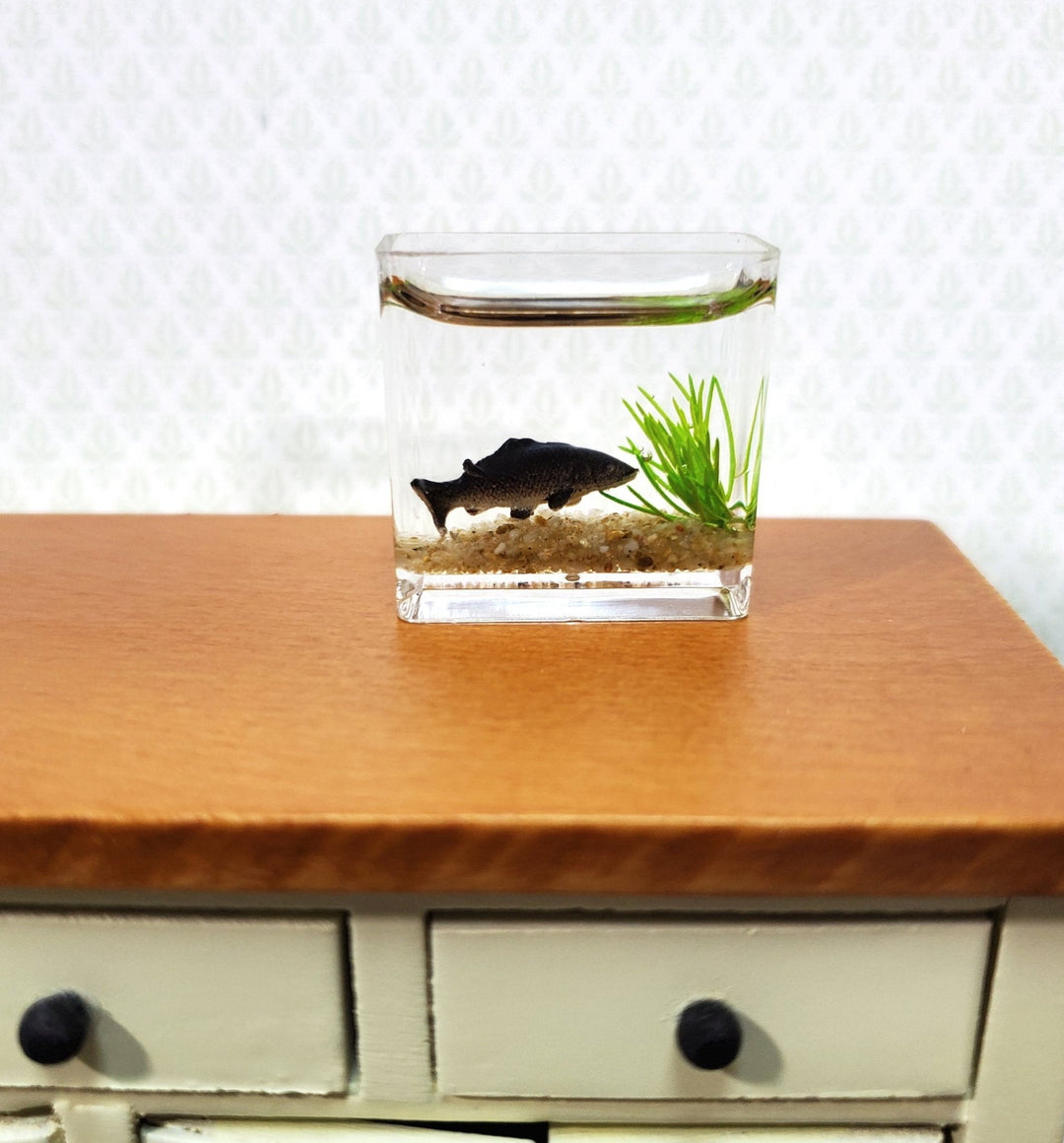 Dollhouse Fish Bowl Tank 1 Piece Random Colors 1:12 Scale Modern Miniatures - Miniature Crush