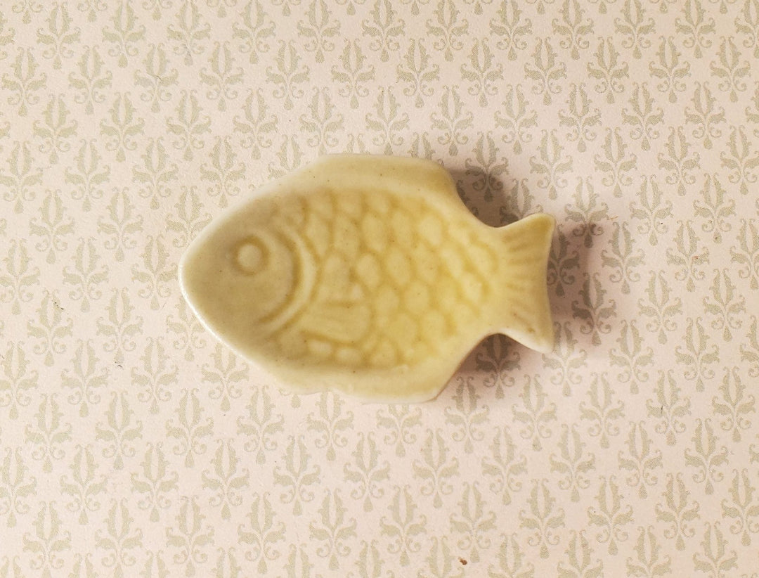 Dollhouse Fished Shaped Platter Light Green Ceramic 1:12 Scale Miniature - MiniatureCrush