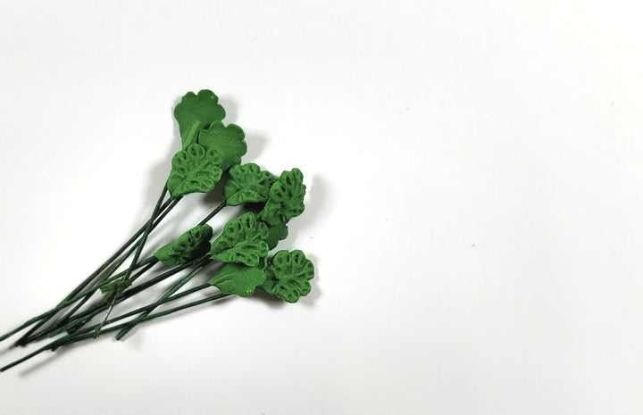 Dollhouse Green Leaves Long Stem Set of 10 Scalloped Edge 1:12 Scale Miniature - MiniatureCrush