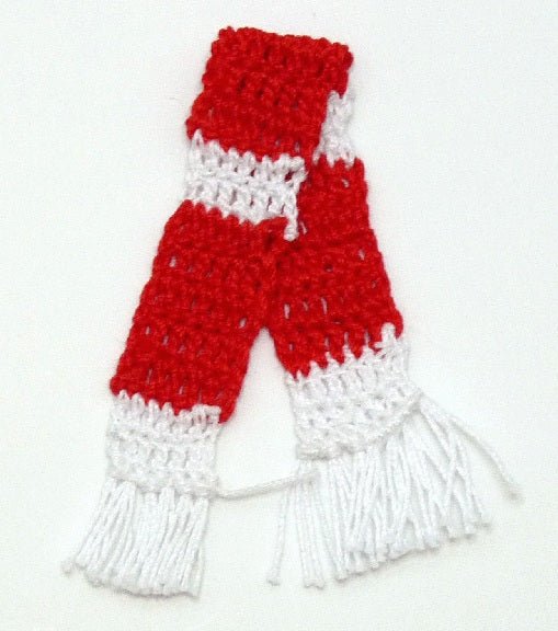 Dollhouse Handknitted Scarf Red with White 1:12 Scale Miniature - MiniatureCrush