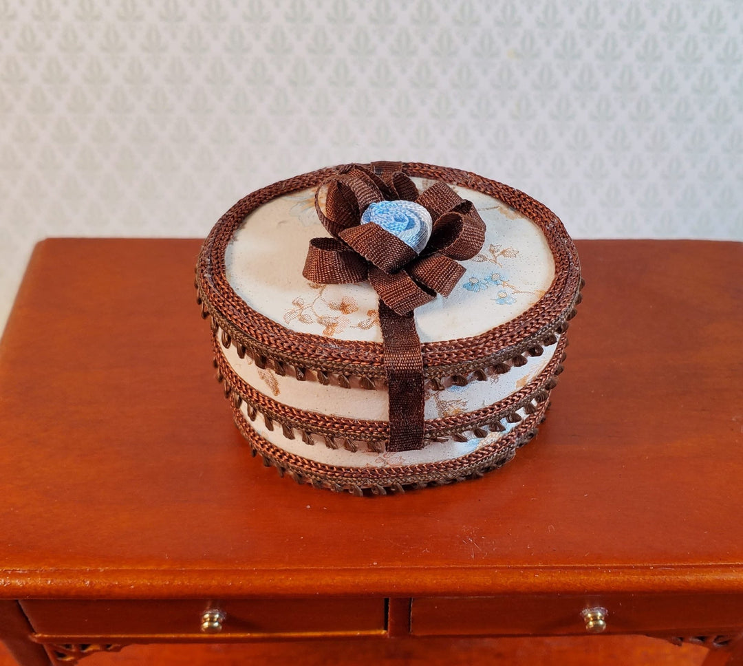 Dollhouse Hat Box Vintage Artisan 1:12 Scale Miniature - MiniatureCrush