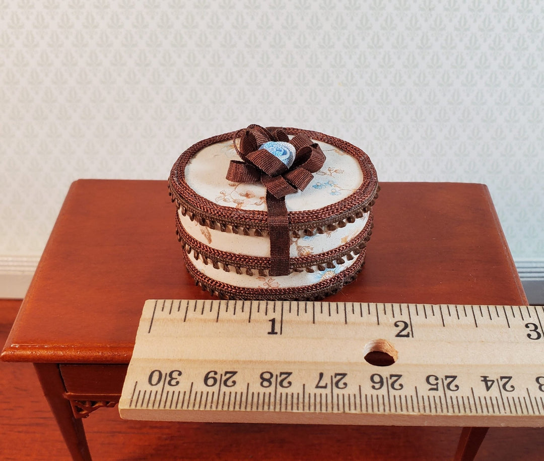 Dollhouse Hat Box Vintage Artisan 1:12 Scale Miniature - MiniatureCrush
