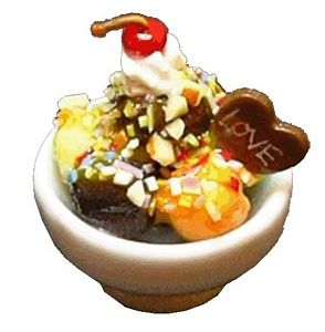 Dollhouse Ice Cream Sundae in Bowl 1:12 Scale Miniature Food Dessert Kitchen - MiniatureCrush