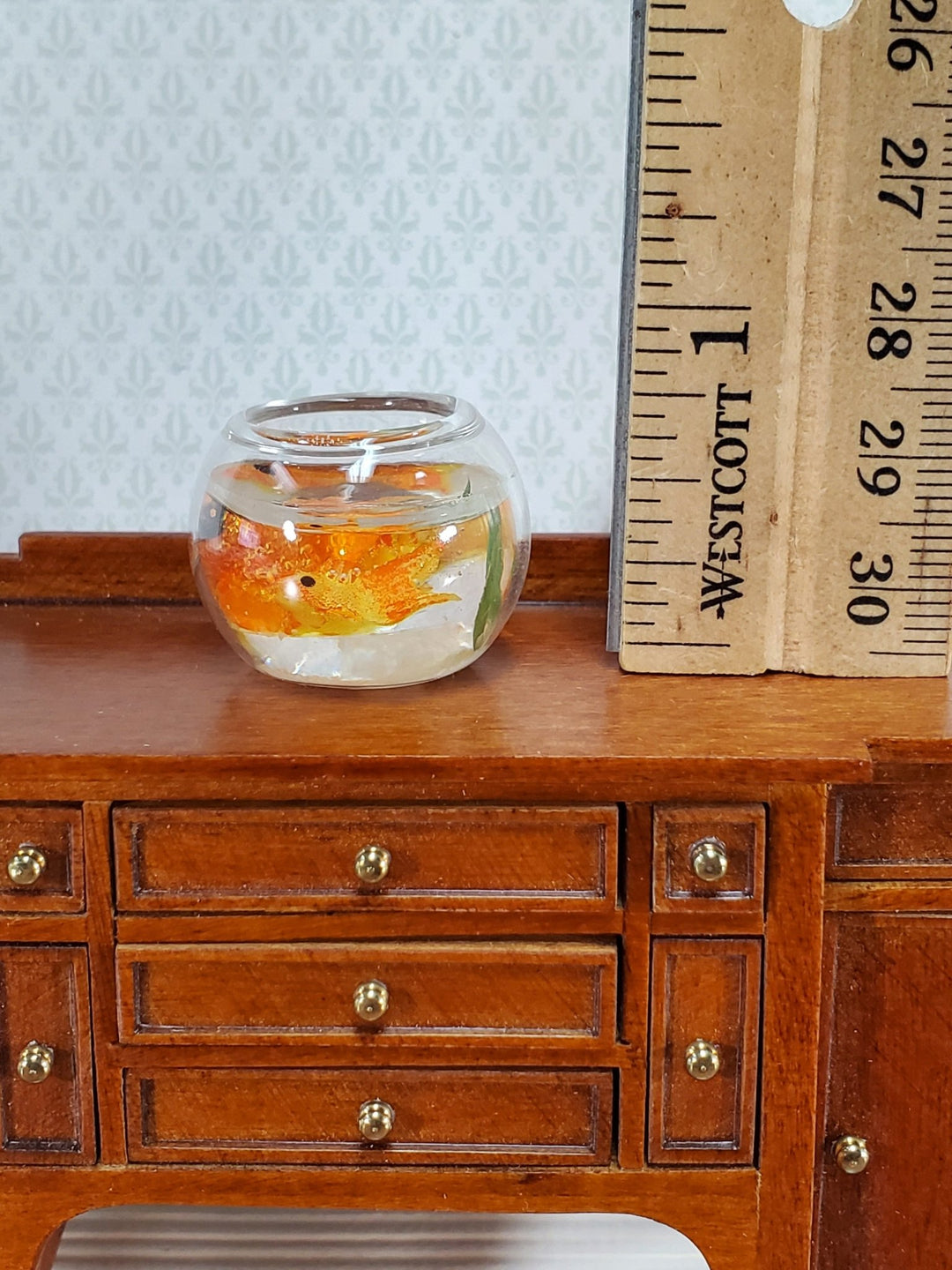 Dollhouse Large Fish Bowl Tank with 2 Goldfish 1:12 Scale Miniature Pets G7774WH - Miniature Crush