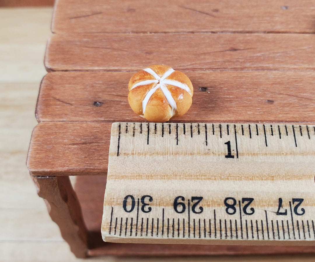 Dollhouse Large Hot Cross Buns 5pcs 1:12 Scale Miniature Kitchen Food Bakery - MiniatureCrush