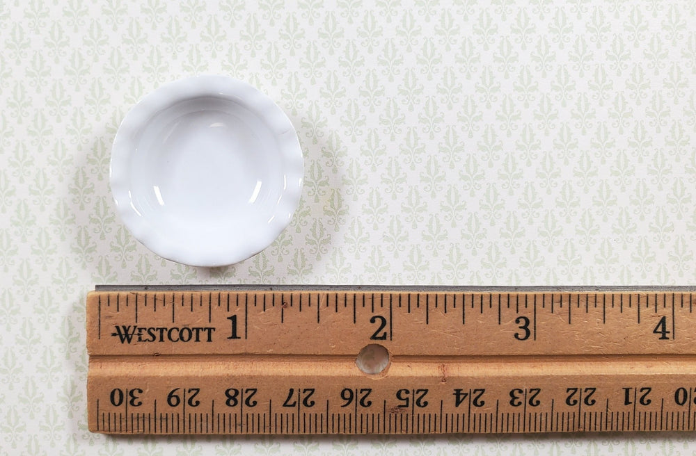 Dollhouse Large Pie Plate Ceramic White 1:12 Scale Miniature Kitchen Accessory - MiniatureCrush