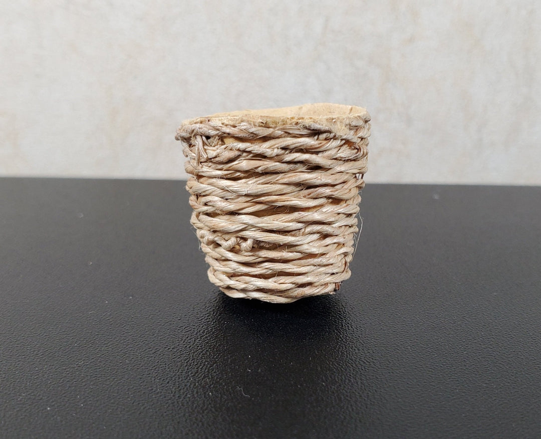 Dollhouse Large Round Natural Fiber Basket 1:12 Scale Miniature - MiniatureCrush