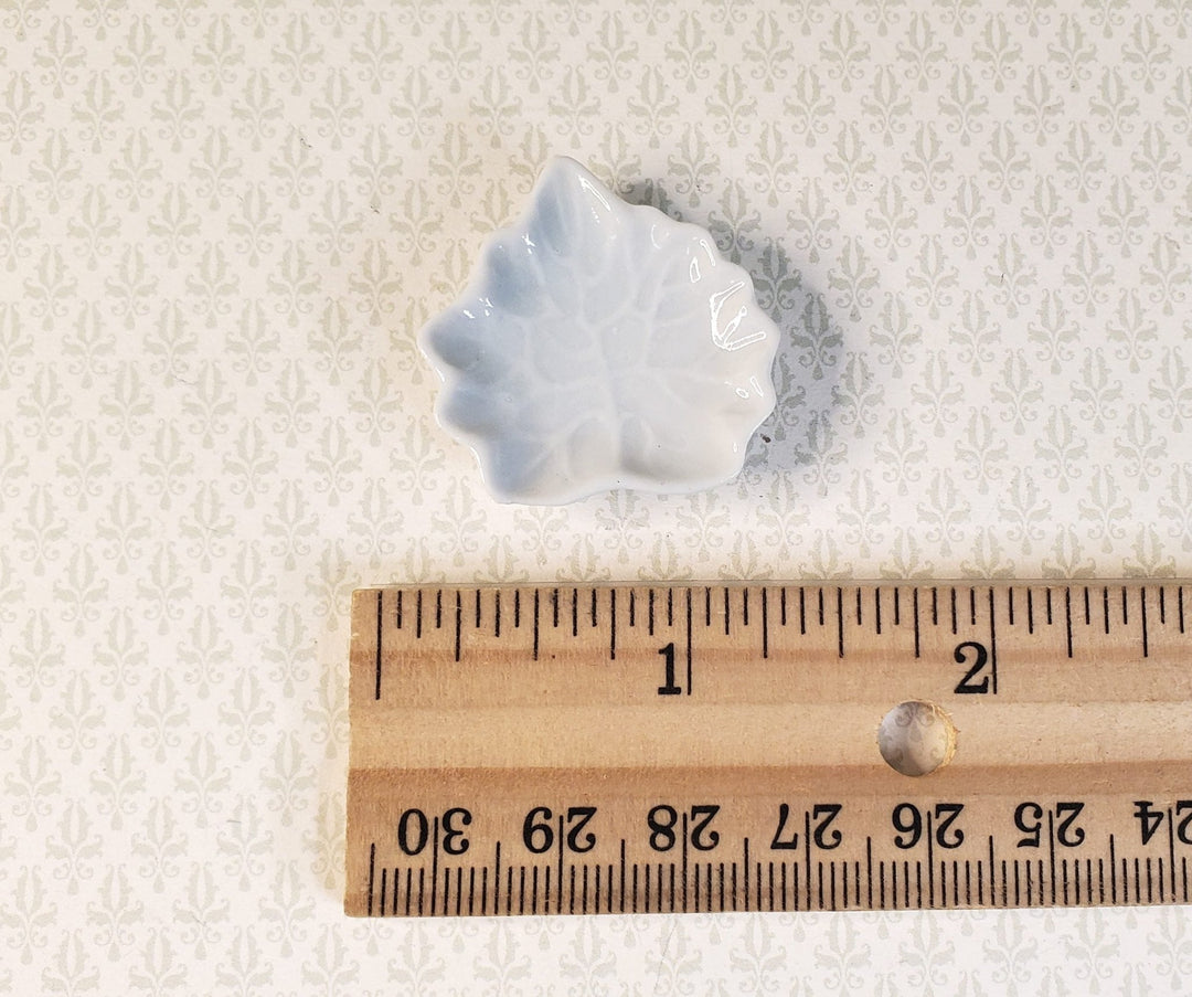 Dollhouse Leaf Shaped Ceramic Serving Platter 1:12 Scale Miniature - MiniatureCrush