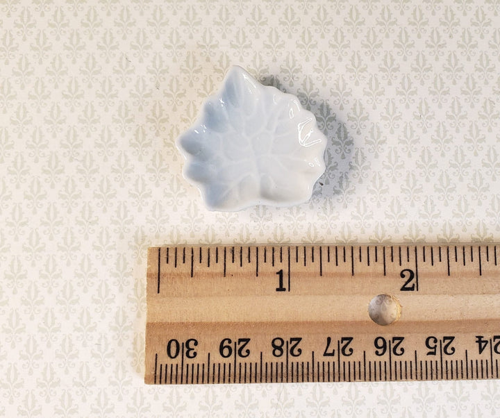 Dollhouse Leaf Shaped Ceramic Serving Platter 1:12 Scale Miniature - MiniatureCrush