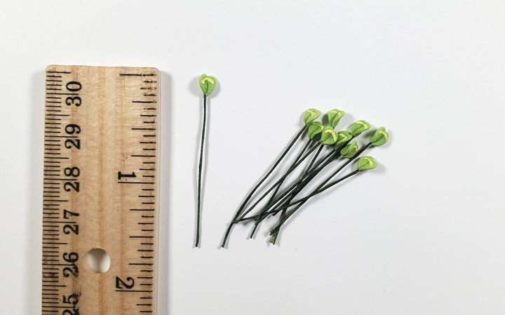 Dollhouse Light Green Heart Clover Stems Set of 10 1:12 Scale Miniature - MiniatureCrush