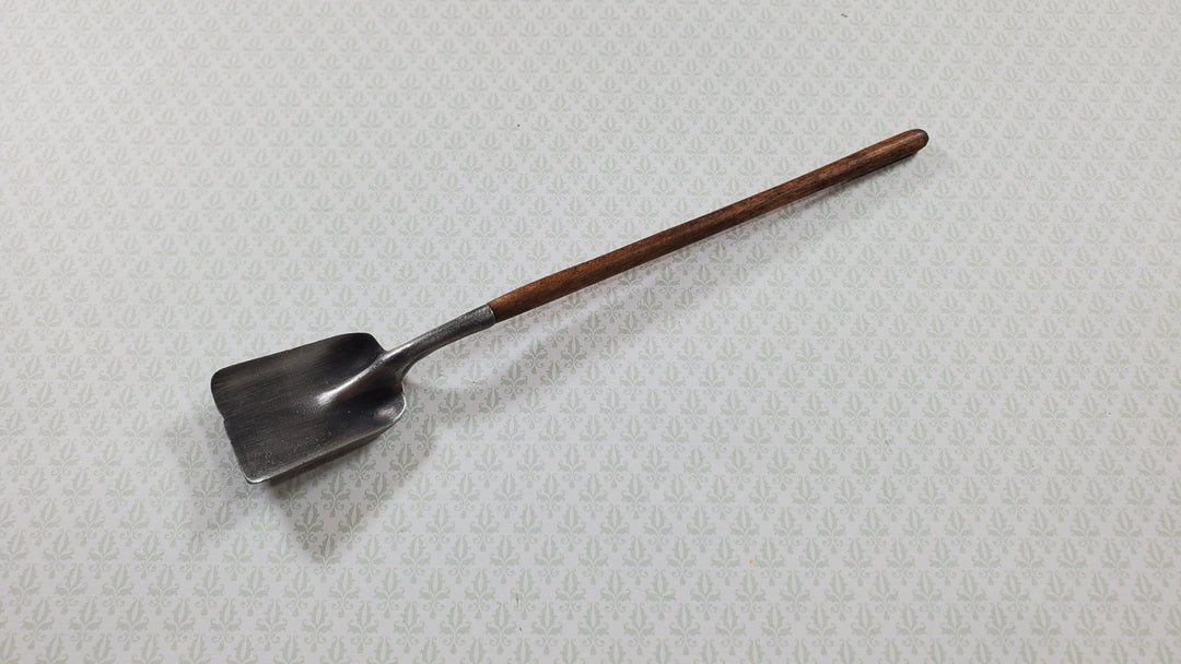 Dollhouse Long Handled Flat Square Shovel Sir Thomas Thumb 1:12 Scale Miniature - MiniatureCrush