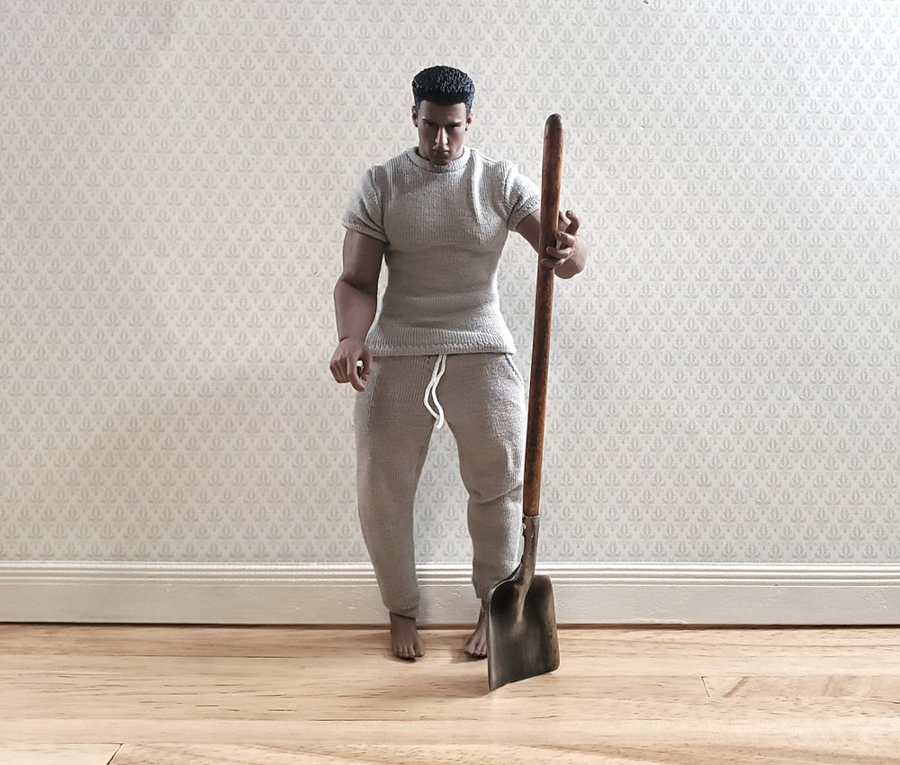 Dollhouse Long Handled Flat Square Shovel Sir Thomas Thumb 1:12 Scale Miniature - MiniatureCrush