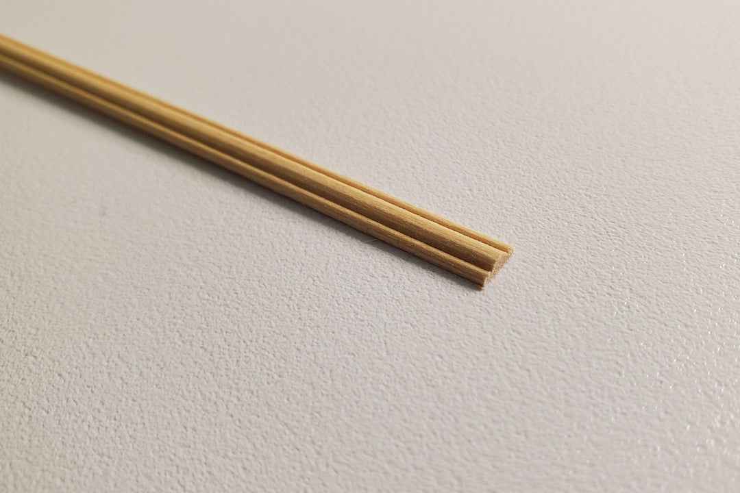 Dollhouse Miniatures Chair Rail Dado Railing 3/16" wide x 18" long 1:12 Scale - MiniatureCrush