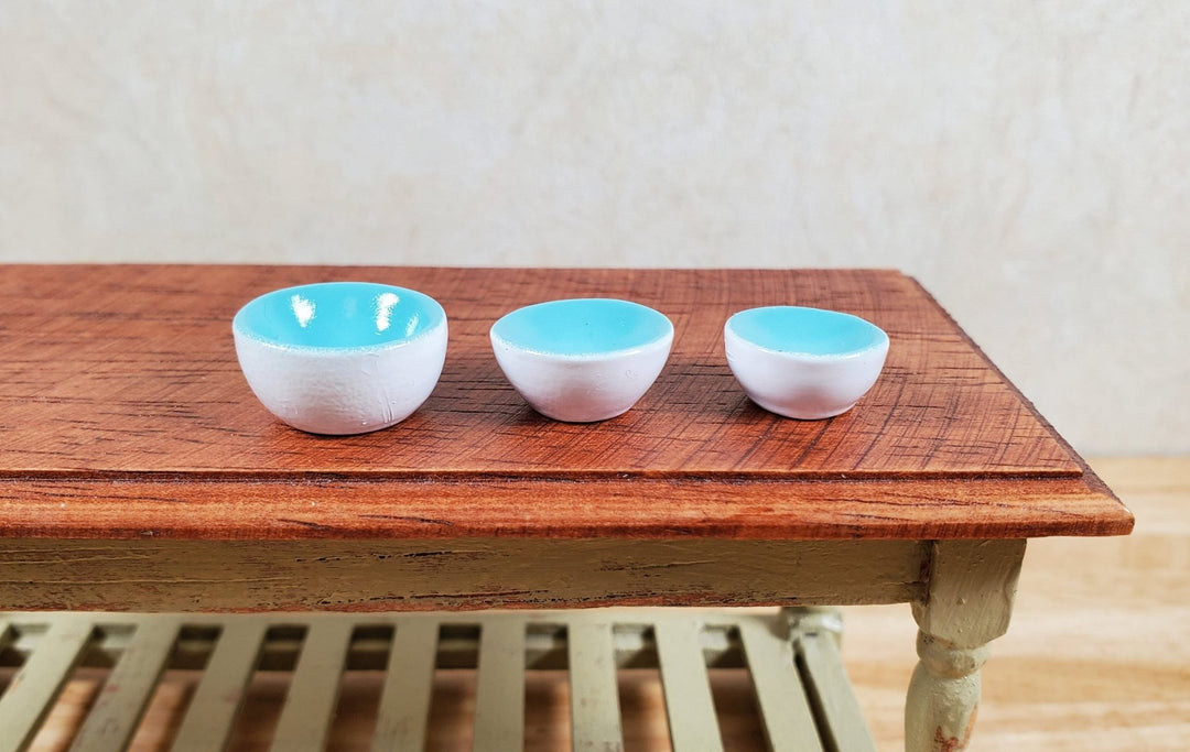 Dollhouse Mixing Bowls White and Aqua Set of 3 1:12 Scale Miniatures - MiniatureCrush