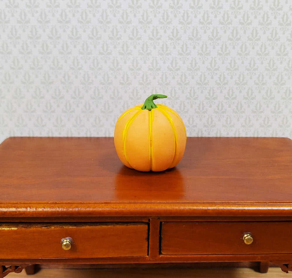 Dollhouse Orange Pumpkin Gourd 1:12 Scale Halloween Fall Miniature - MiniatureCrush
