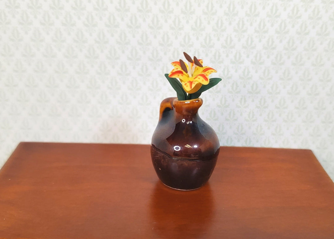 Dollhouse Orange & Red Tiger Lily Single Stem with Foliage 1:12 Scale Miniature - MiniatureCrush