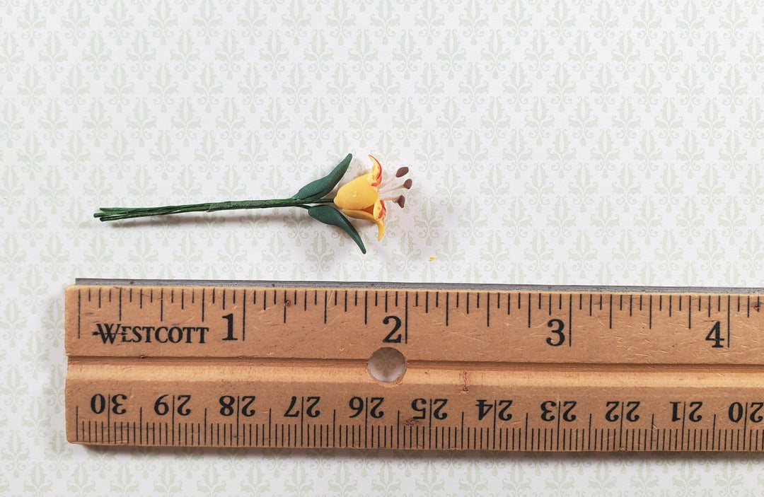 Dollhouse Orange & Red Tiger Lily Single Stem with Foliage 1:12 Scale Miniature - MiniatureCrush