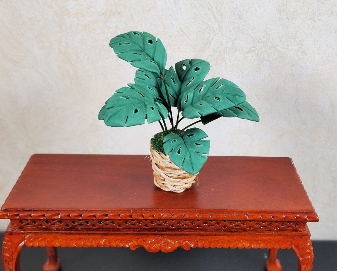 Dollhouse Palm Plant in Woven Basket Planter 1:12 Scale Miniature - MiniatureCrush
