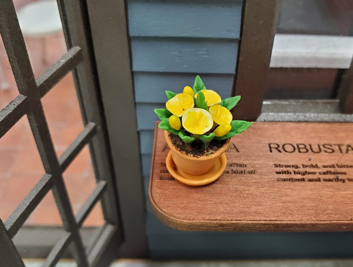 Dollhouse Petunias Flowers Yellow Terra Cotta Planter Pot 1:12 Scale Miniature - Miniature Crush