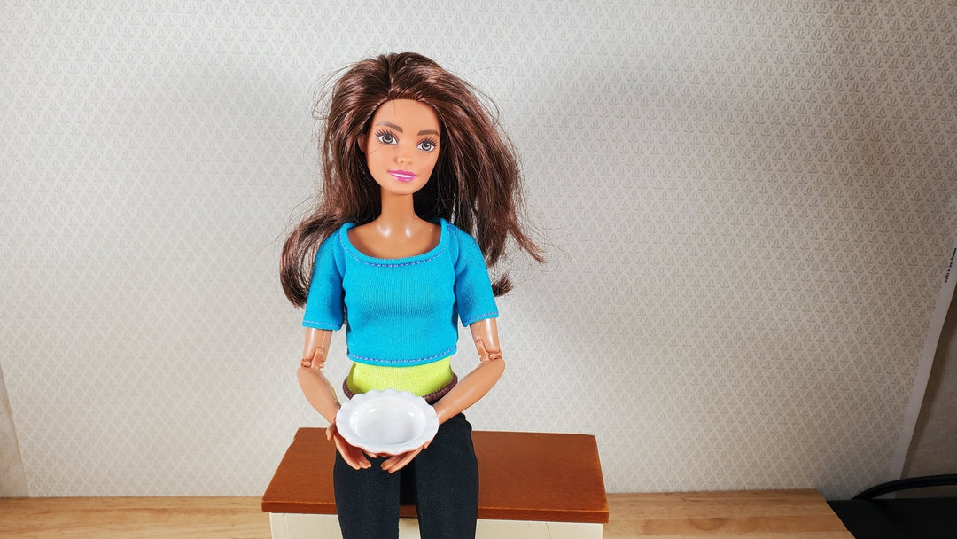 Dollhouse Pie Plate Ceramic Red Bottom 1:6 Scale Miniature Kitchen Accessory - MiniatureCrush