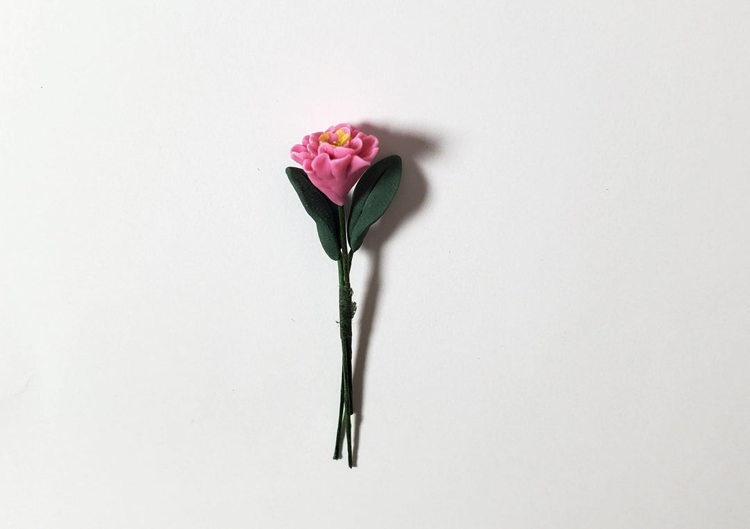 Dollhouse Pink Zinnia Single Long Stem with Foliage 1:12 Scale Miniature - MiniatureCrush
