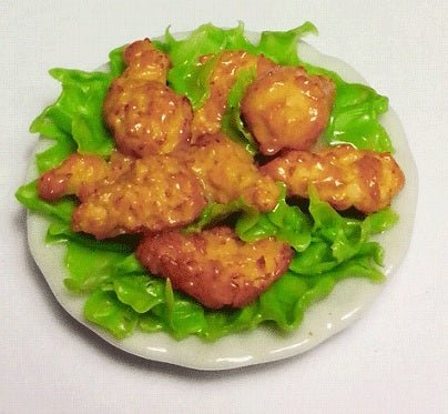 Dollhouse Plate of Fried Chicken 1:12 Scale Miniature Food Kitchen - MiniatureCrush