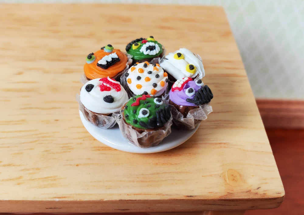 Dollhouse Plate of Halloween Theme Cupcakes on Ceramic Plate 1:12 Scale - MiniatureCrush