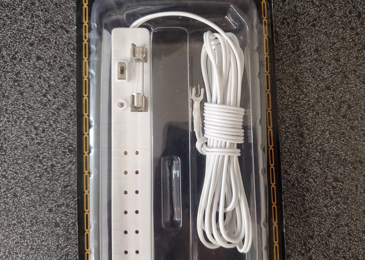 Dollhouse Power Strip with Fuse & Switch 12 Plugs Wiring System for Plug In Lights - MiniatureCrush