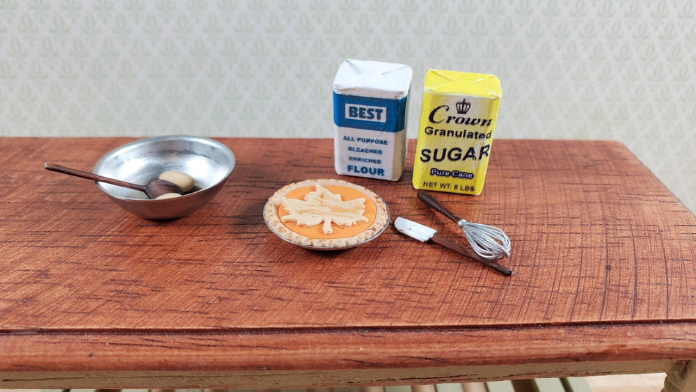 Dollhouse Pumpkin Pie with Maple Leaf Design 1:12 Scale Dessert - MiniatureCrush