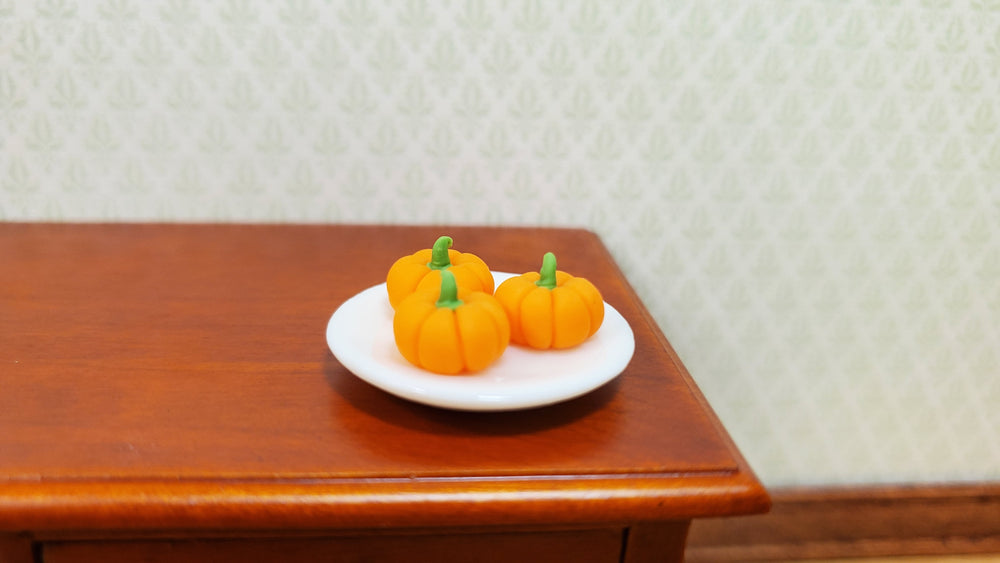 Dollhouse Pumpkins Set of 3 1:12 Scale Miniature Food Halloween Kitchen Grocery - MiniatureCrush