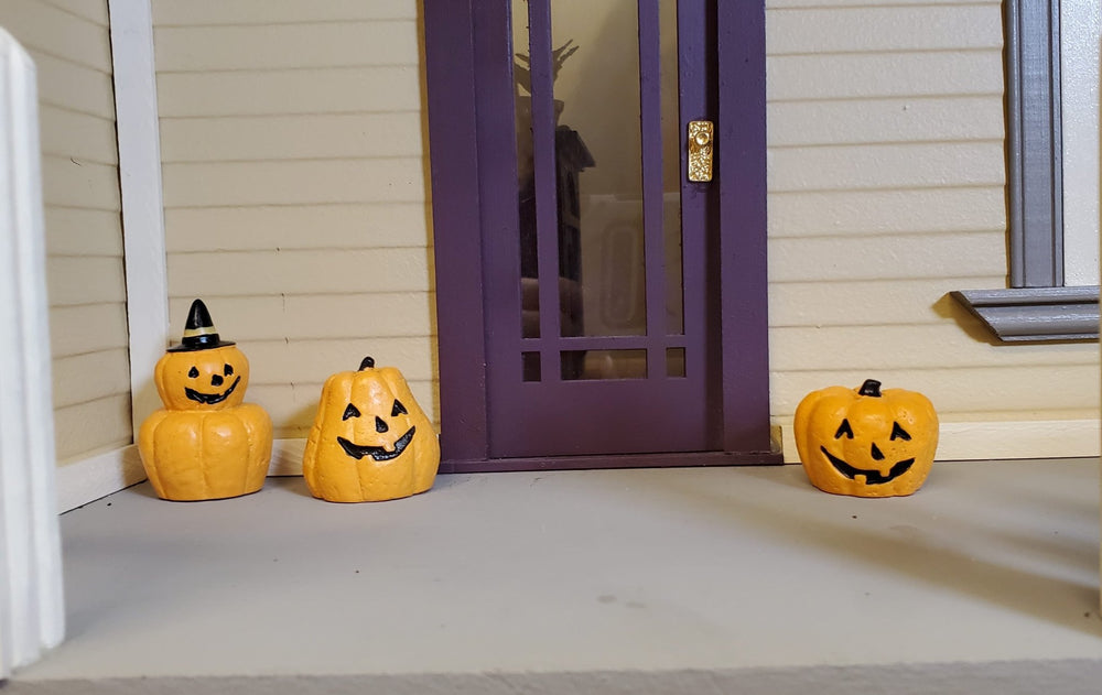 Dollhouse Pumpkins Set of 3 Halloween Decor 1:12 Scale Miniatures - MiniatureCrush
