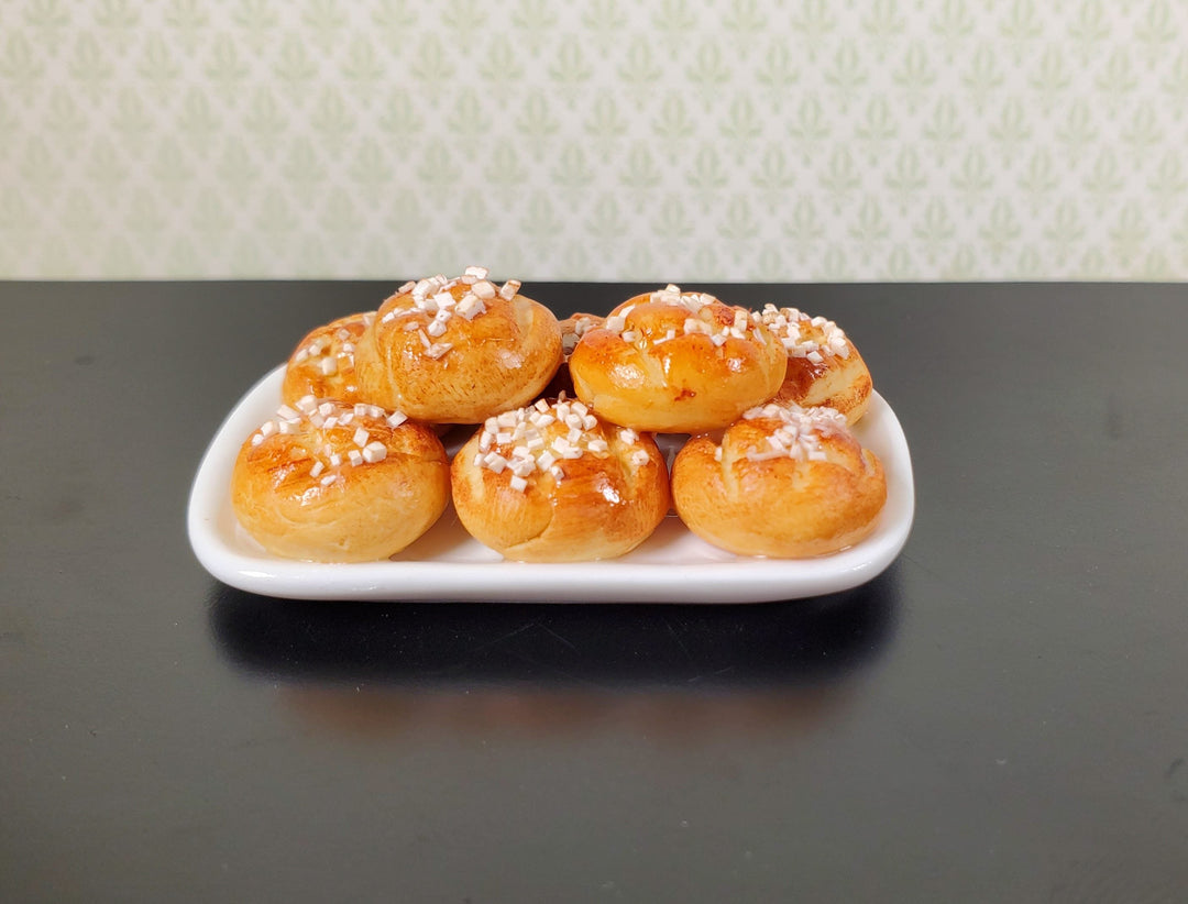 Dollhouse Salty Buns on a White Ceramic Platter 1:12 Scale Miniature Kitchen - MiniatureCrush