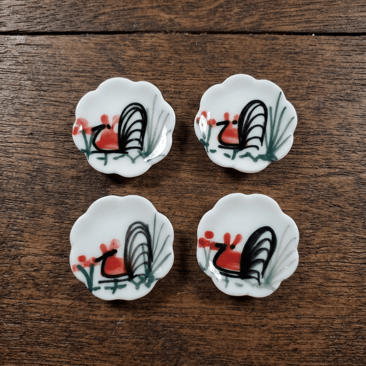 Dollhouse Scalloped Ceramic Rooster Plate 1:12 Scale Miniature 1" x4 pcs - MiniatureCrush