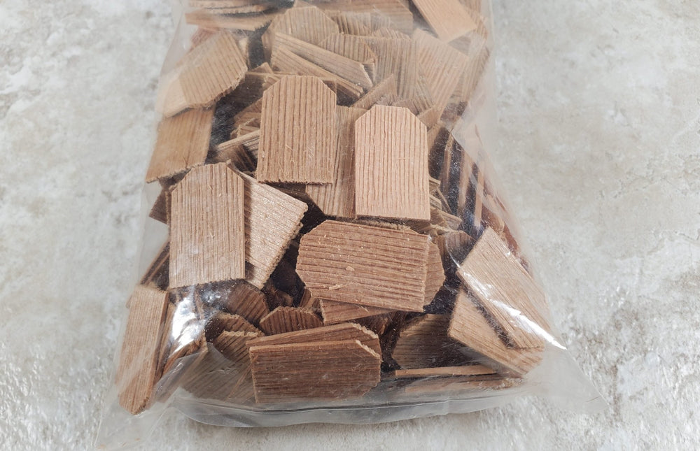 Dollhouse Shingles Small Bag Cedar Wood Square 250 pieces Alessio Miniatures - MiniatureCrush