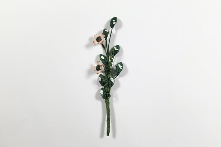 Dollhouse Small Dogwood Single Long Vine Stem with Foliage 1:12 Scale Miniature - MiniatureCrush