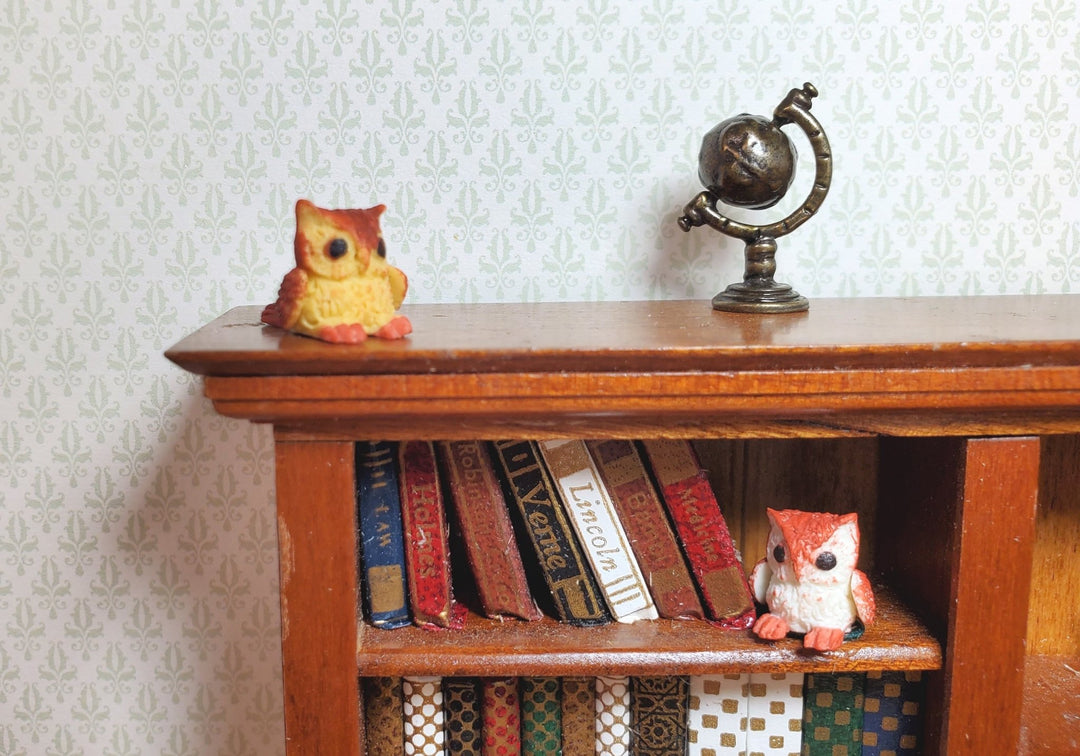 Dollhouse Small Owls Set of 2 1:12 Scale Miniature Pet Animals Accessories - MiniatureCrush